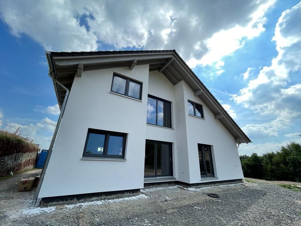 Zwei Dinge standen fest, als wir 2020 mit der Planung unseres Eigenheimes starteten: Es soll ein Fer - Bild 1